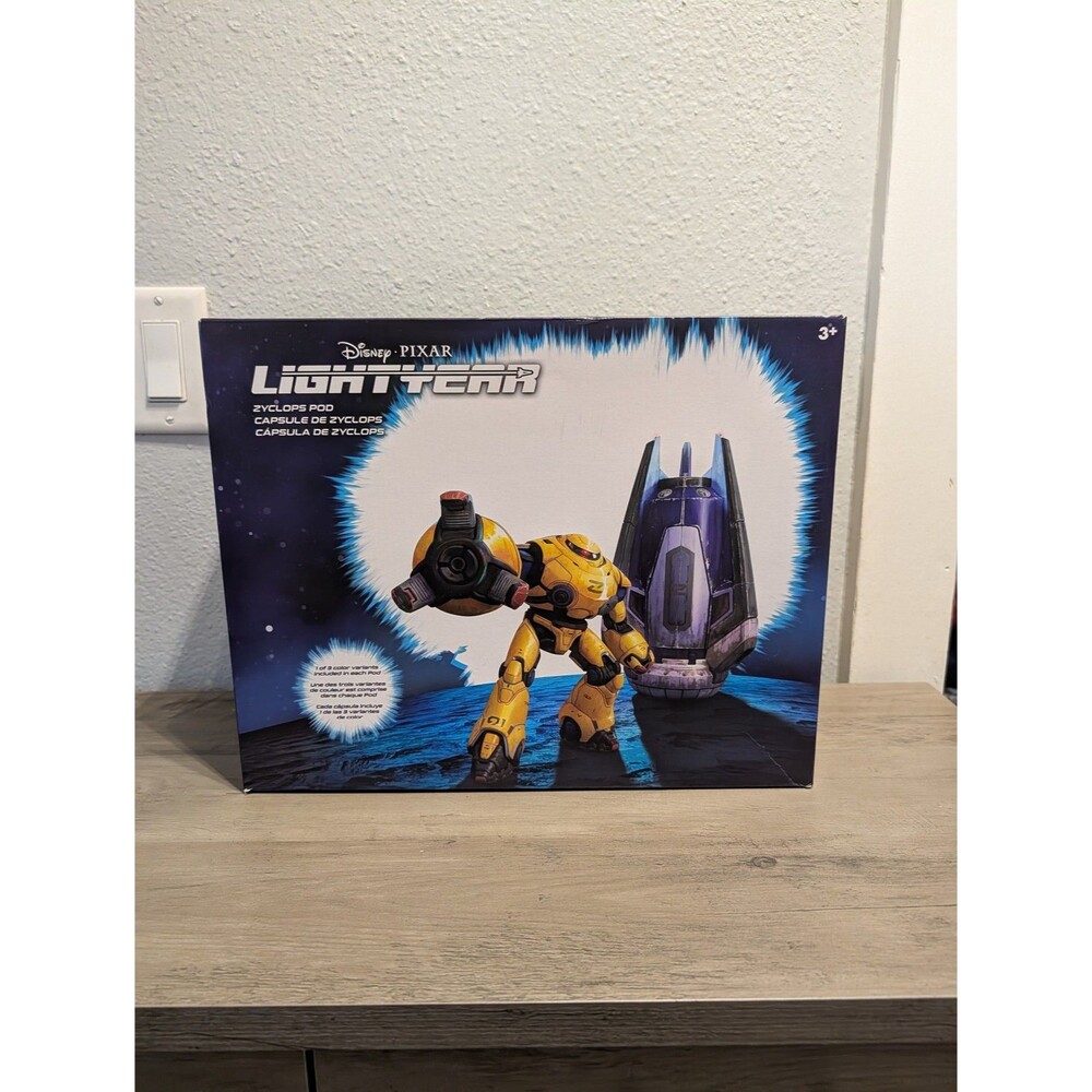 Disney Pixar Lightyear Zyclops Pod Yellow Robot 1 of 3 Boxed